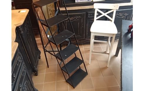 ETAGERE ESCALIER METAL NOIR