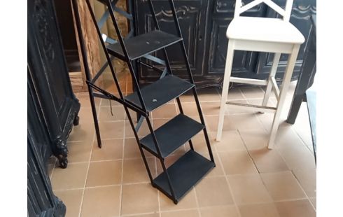 ETAGERE ESCALIER METAL NOIR