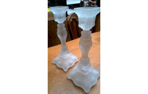 KANDELAAR MAT GLAS LOT