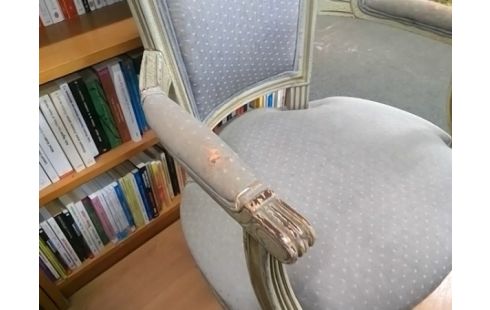 FAUTEUIL STYLE LOUIS XVI