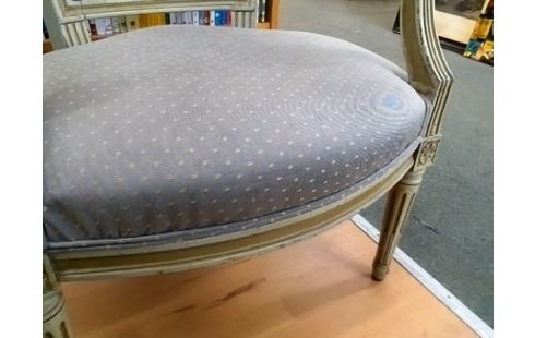 FAUTEUIL STYLE LOUIS XVI