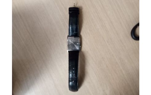 MONTRE RODANIA RECTANGULAIRE