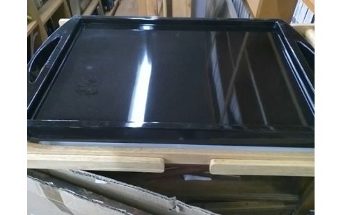 PLATEAU PLASTIQUE NOIR SUR PIED