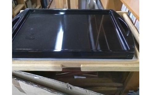 PLATEAU PLASTIQUE NOIR SUR PIED