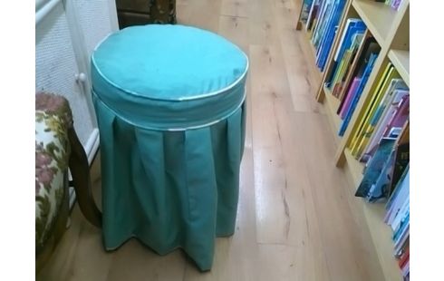 TABOURET TISSU VERT