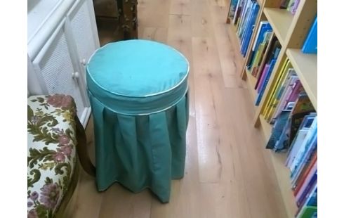 TABOURET TISSU VERT