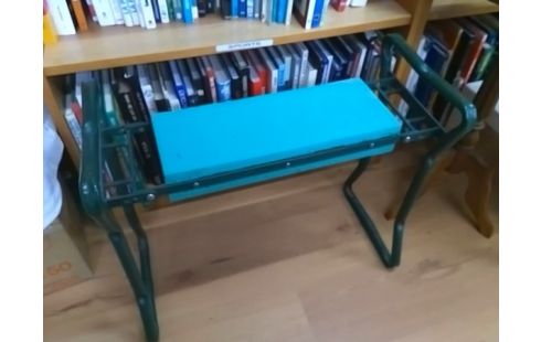 TABOURET DE JARDIN PLIABLE