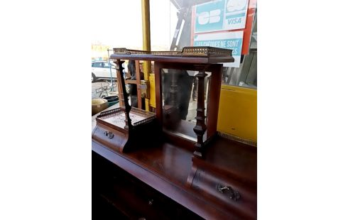 COIFFEUSE SECRÉTAIRE DE STYLE