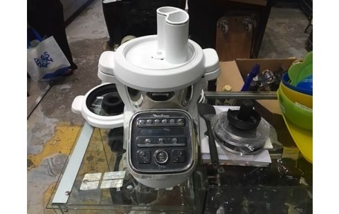 ROBOT MENAGER MOULINEX ACC EN RESERVE