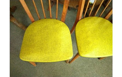 CHAISE SKAI JAUNE LOT DE 4