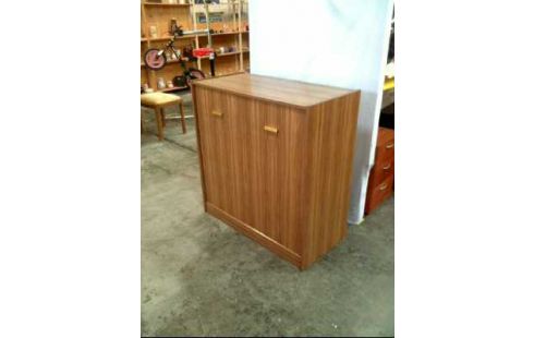 KOMMODE INTEGRIERT MIT BETT HOLZ DUNKEL