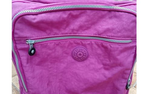 MALETTE KIPLING A ROULETTES