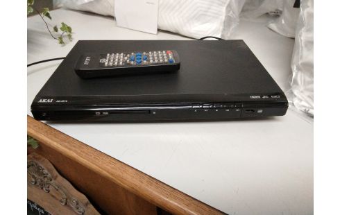 LECTEUR DVD AKAI + TELECOMMANDE