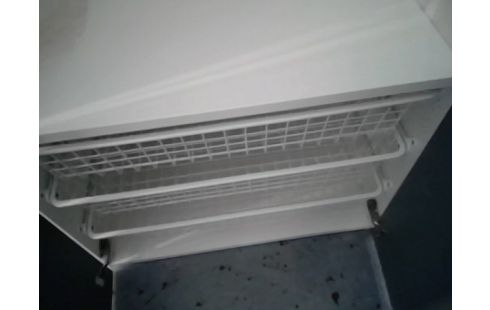 GARDE ROBES EN COLONNE 4 PORTES VERT SOMBRE