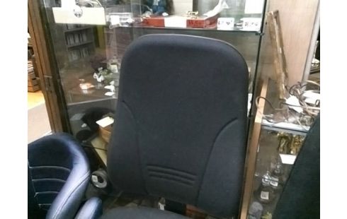 FAUTEUIL DE BUREAU NOIR (QLQS TACHES)