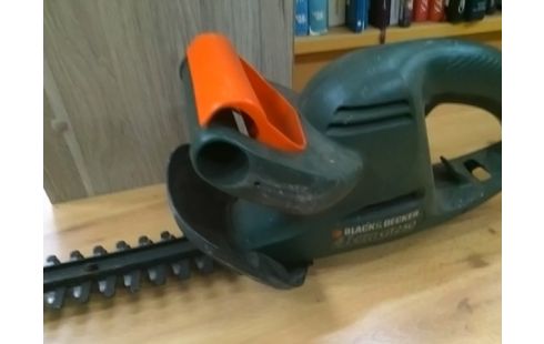 TAILLE HAIE BLACK&DECKER GT250
