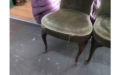 FAUTEUIL VINTAGE VERT (abimé)