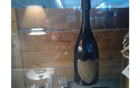 BOUTEILLE CHAMPAGNE DOM PERIGNON 1983