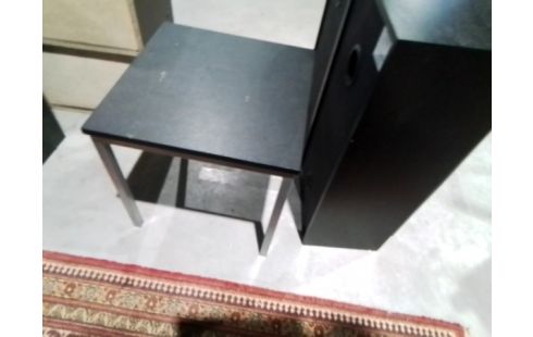 BOUT DE CANAPE PLATEAU NOIR PIED MÉTAL