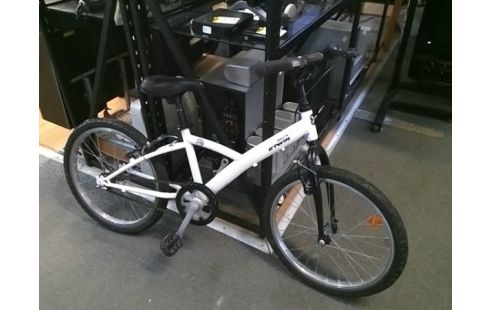 VELO ENFANT BTWIN BLANC (EN L'ETAT, FREIN A REVOIR)