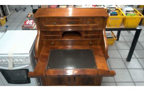 BUREAU SCRIBAN