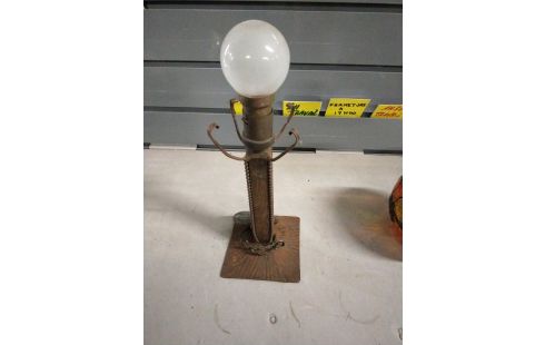 PIED DE LAMPE ART DECO