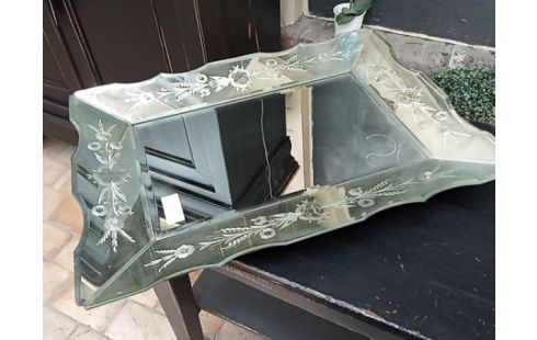 MIROIR VENITIEN