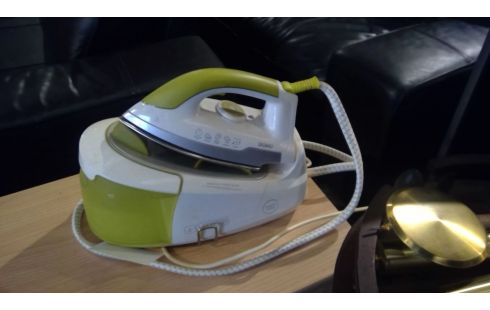 DAMPFBÜGELEISENSTATION