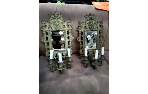 APPLIQUE MURALE BRONZE MASCARONS EN PAIRE