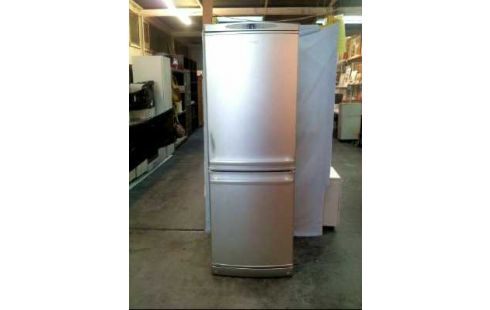 KÜHLSCHRANK <PRIVILEG> GEFRIERFÄCH. SILBERF.