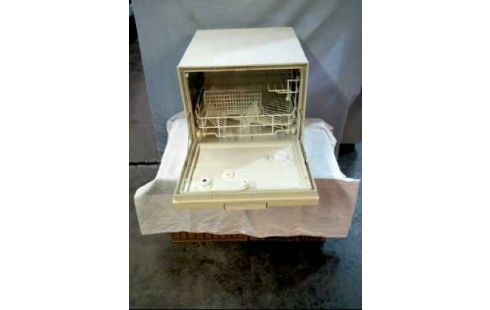 GESCHIRRSPÜLMASCHINE KLEIN SUPER_AUTOMATIC <SINDRA>