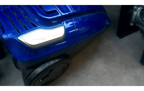 STOFZUIGER QUIGG 700W BLAUW