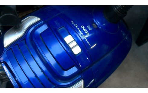 STOFZUIGER QUIGG 700W BLAUW