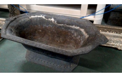 BLUMENKASTEN GUSSEISEN