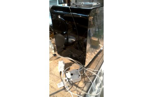 AQUARIUM KLEINES MODELL PLEXIGLAS