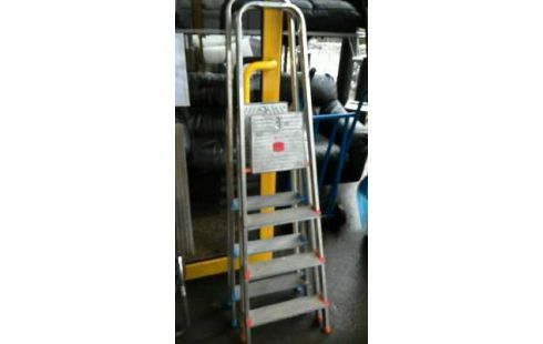 ESCALERILLA ALUMINIO