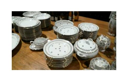 SERVICE DE TABLE BERRY