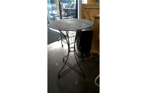 GARTENTISCH SCHMIEDEEISEN