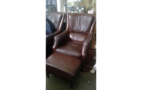 BUTACA. CUERO CON, , REPOSAPIÉS