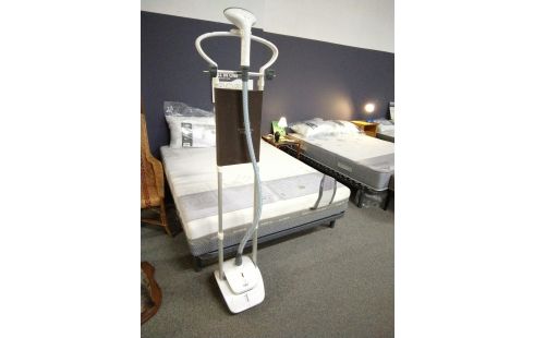 FER A REPASSER DEFROISSEUR VERTICAL