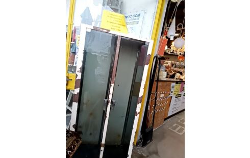 VITRINE VINTAGE DE MÉDECIN