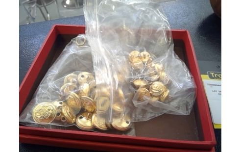 LOT DE BOUTONS DORÉS COURONNE ROYALE