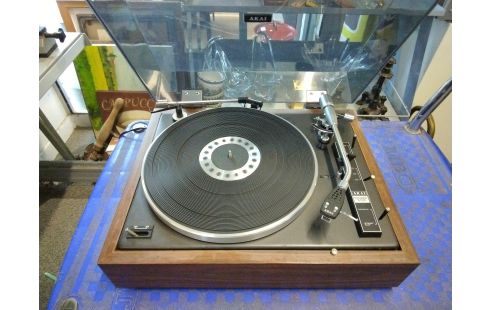 PLATINE VINYLE AKAI AP004