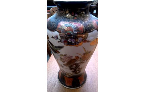 VASE ORIENTAL