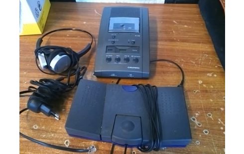 DICTAPHONE GRUNDIG AVEC PEDALE ET CASQUE (SANS BOITE)