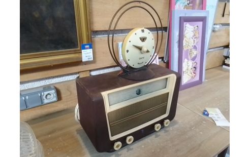 RADIO A LAMPE 1960 FONCTIONNELLE RADIOLA