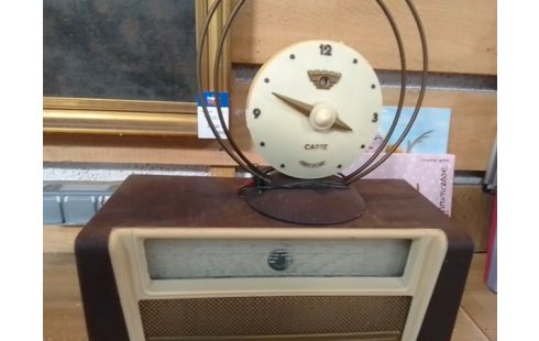 RADIO A LAMPE 1960 FONCTIONNELLE RADIOLA