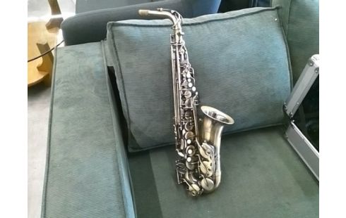 SAXOPHONE ALTO GENUINE + ACCESSOIRE+ETUI