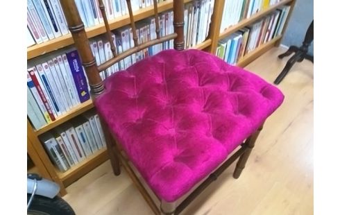 CHAISE ASSISE TISSU FUSHIA