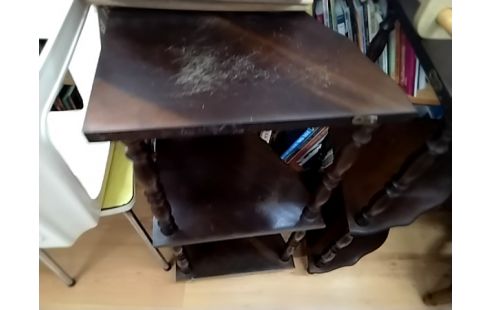 ETAGERE 3 NIVEAUX RAYURES